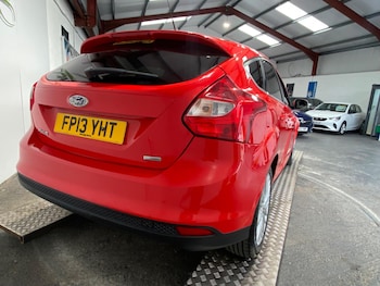 Used Ford Focus 2013 for sale - 76201134: Photo 2