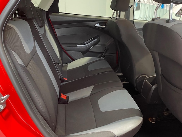 Used Ford Focus 2013 for sale - 76201134: Photo 9
