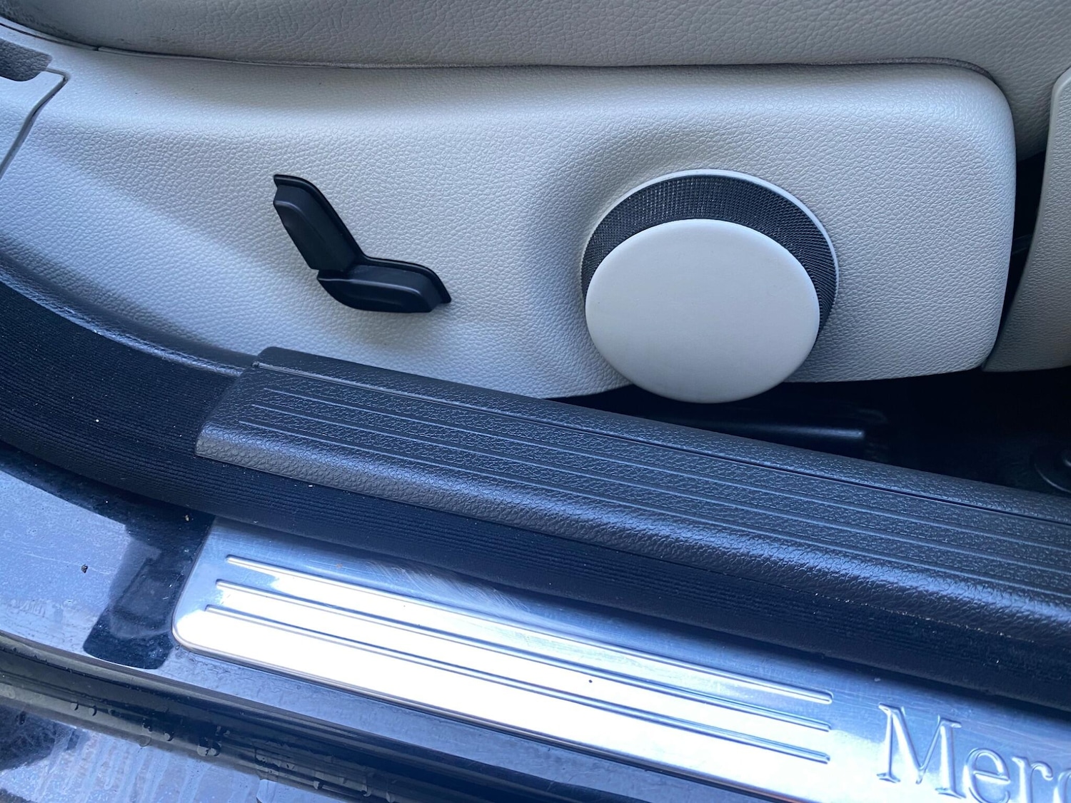 Used Mercedes-Benz C Class 2011 for sale - 76645861: Photo 11