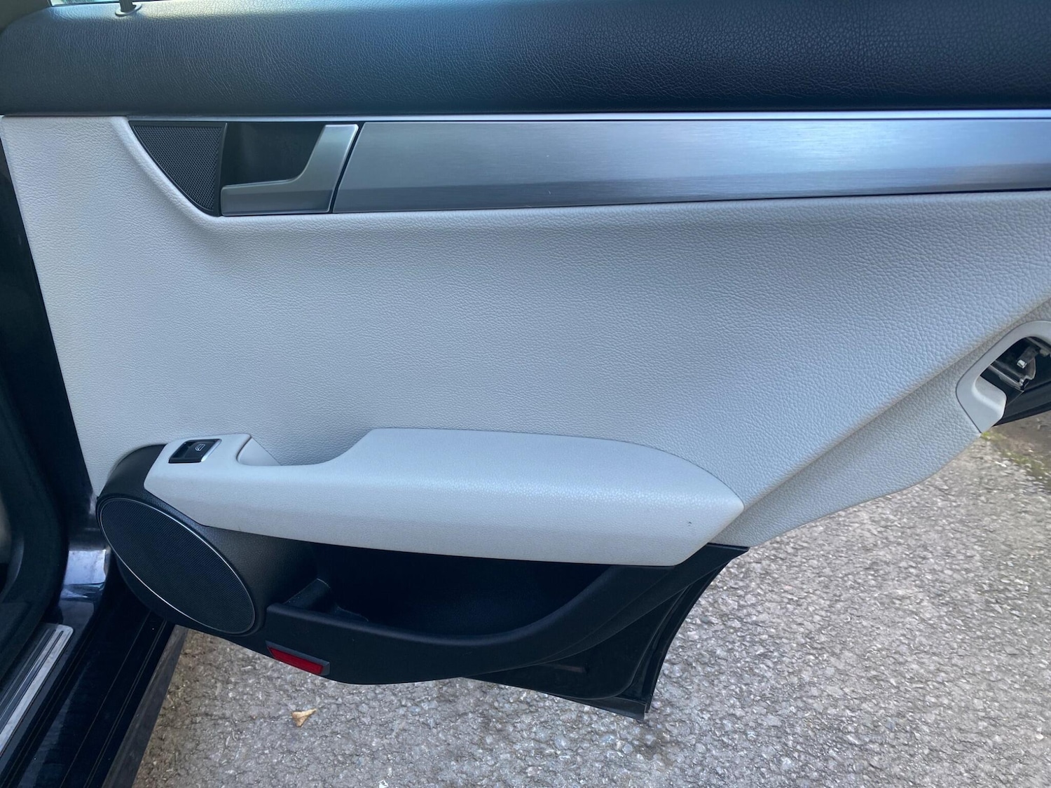 Used Mercedes-Benz C Class 2011 for sale - 76645861: Photo 14