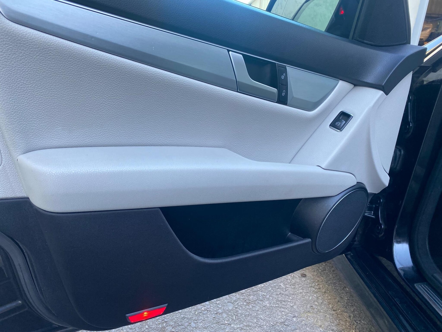 Used Mercedes-Benz C Class 2011 for sale - 76645861: Photo 7