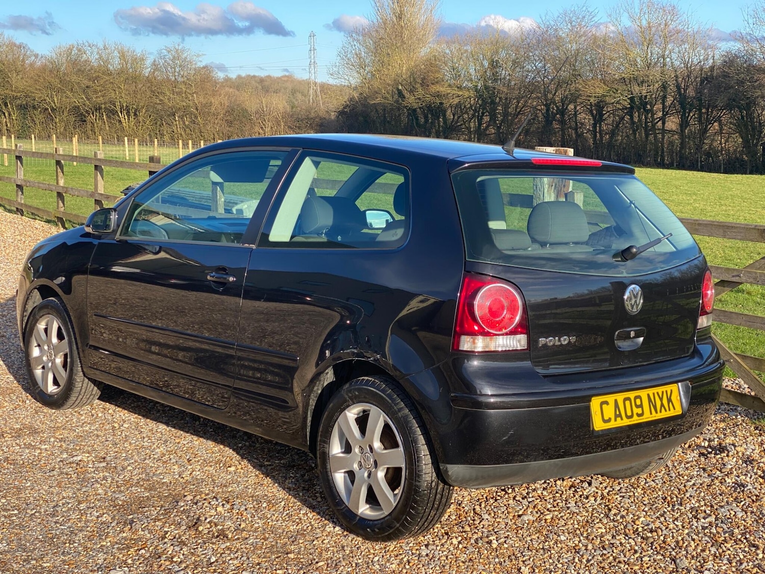 Used Volkswagen Polo 2009 for sale - 77440904: Photo 4