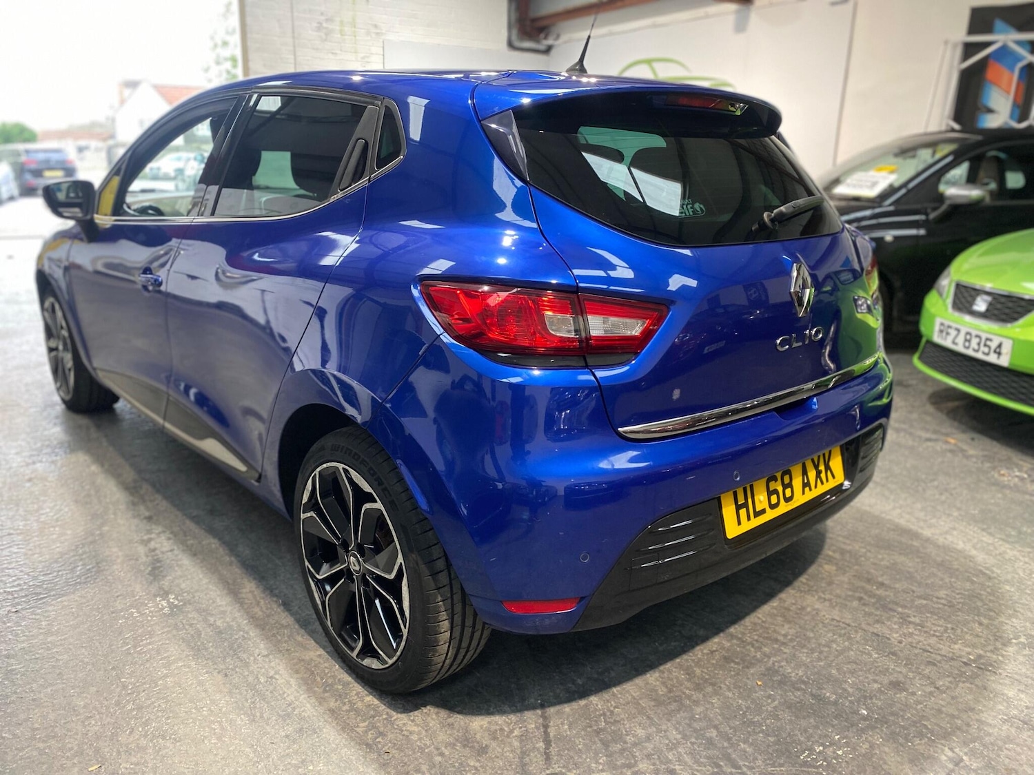 Used Renault Clio 2019 for sale - 77101965: Photo 2