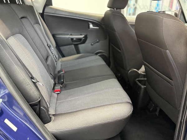 Used Kia Venga 2011 for sale - 76306405: Photo 10