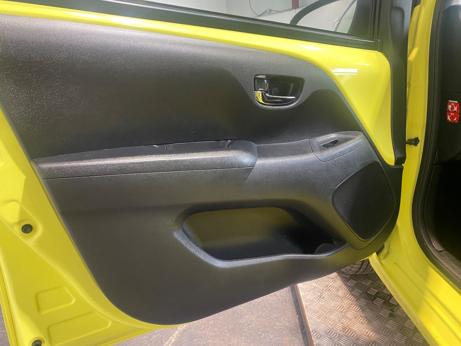 Used Toyota AYGO 2016 for sale - 77737578: Photo 11