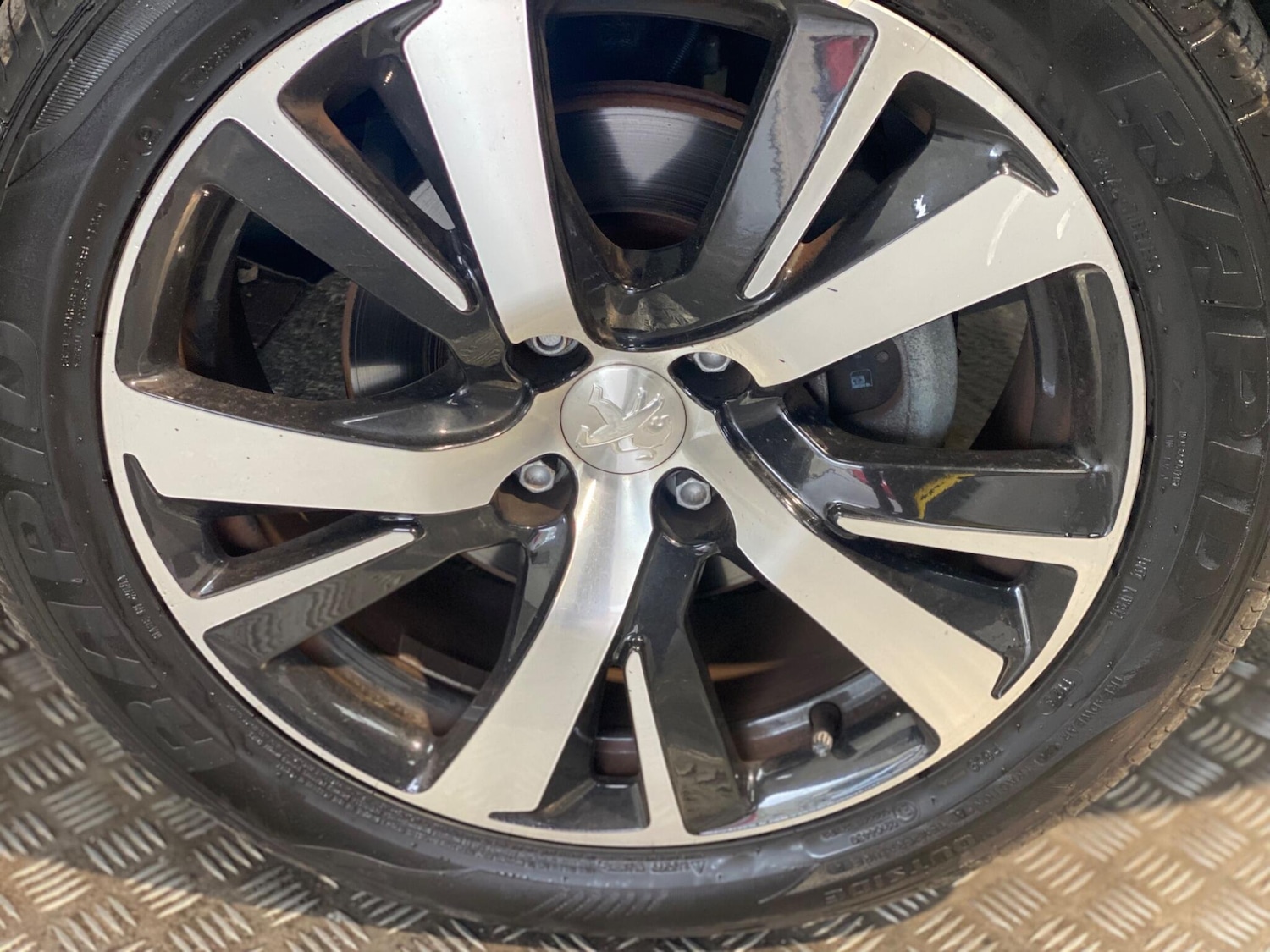 Used Peugeot 2008 2019 for sale - 76645088: Photo 10