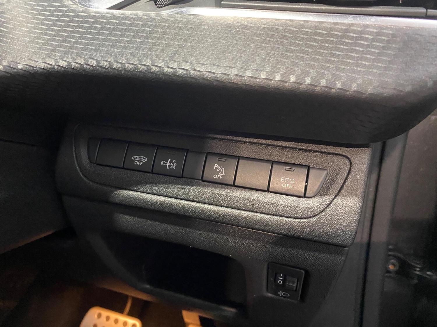 Used Peugeot 2008 2019 for sale - 76645088: Photo 6