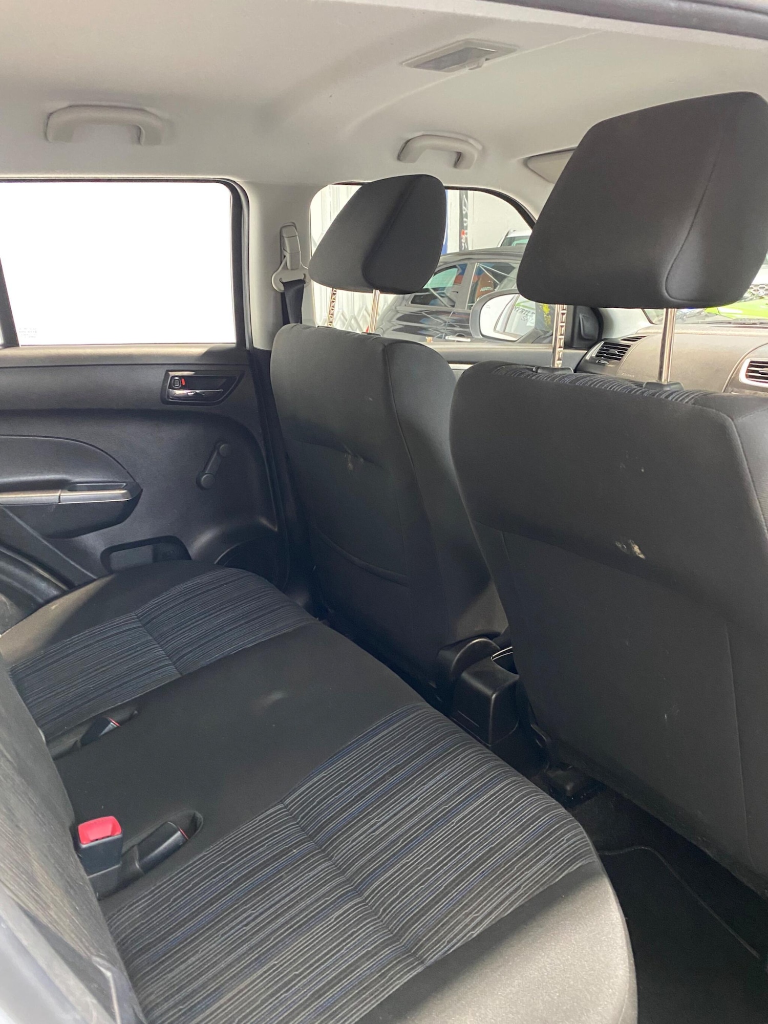 Used Suzuki Swift 2015 for sale - 77737186: Photo 12