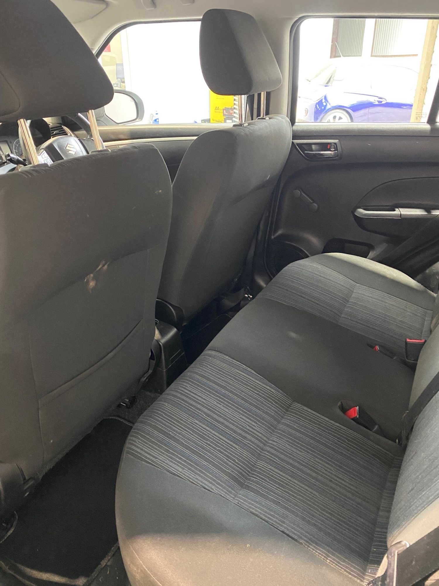 Used Suzuki Swift 2015 for sale - 77737186: Photo 9