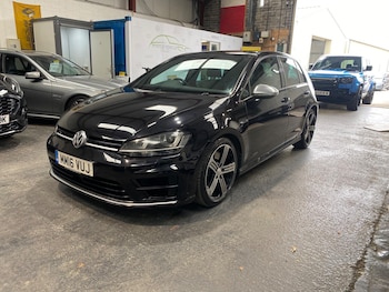Used Volkswagen Golf 2016 for sale - 79465000: Photo