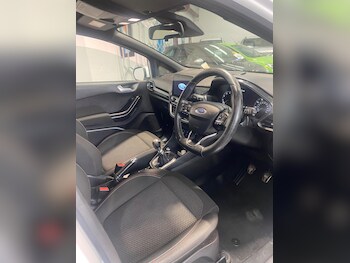 Used Ford Fiesta 2017 for sale - 77696832: Photo