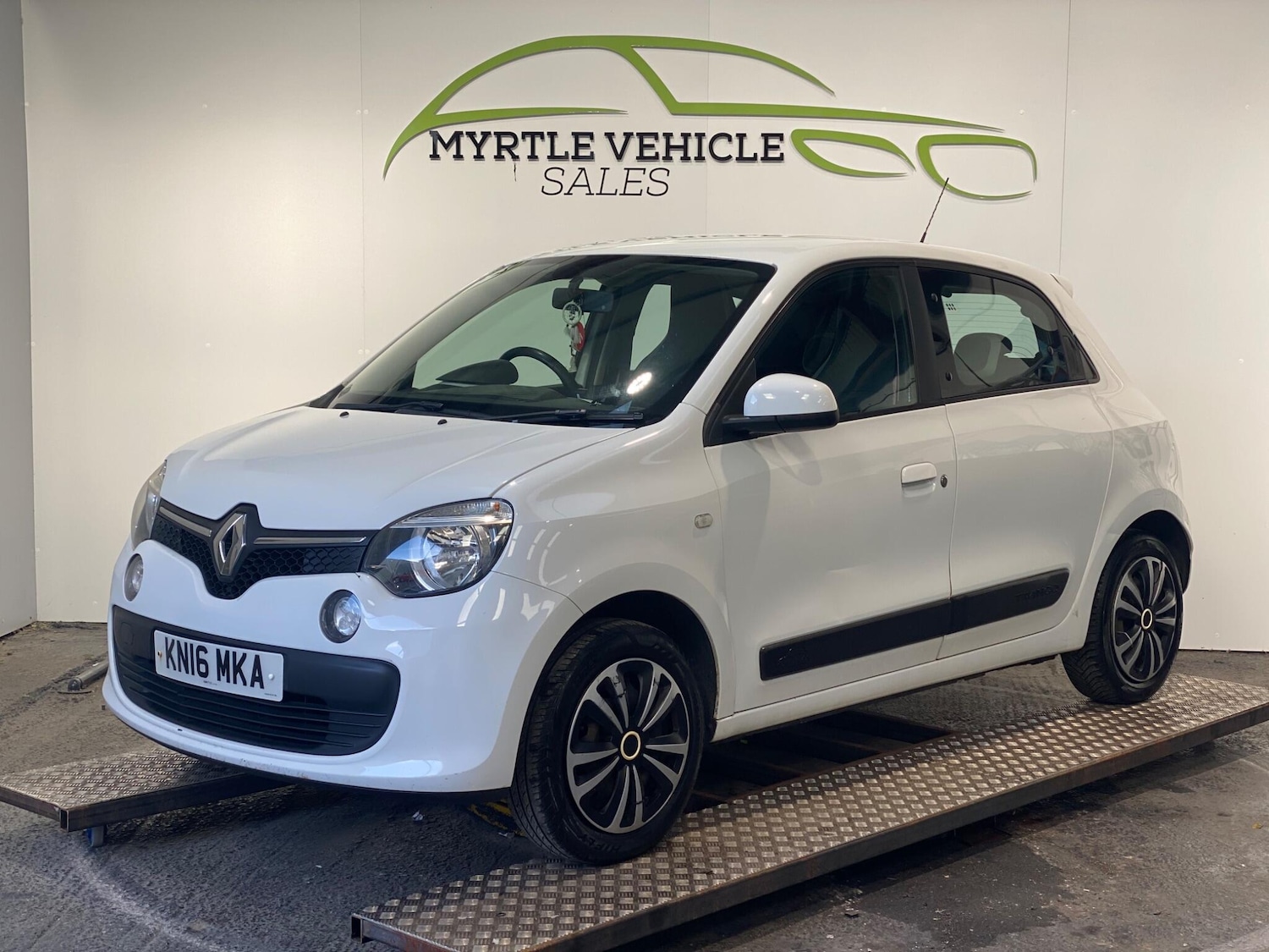 Used Renault Twingo 2016 for sale - 76425798: Photo 2