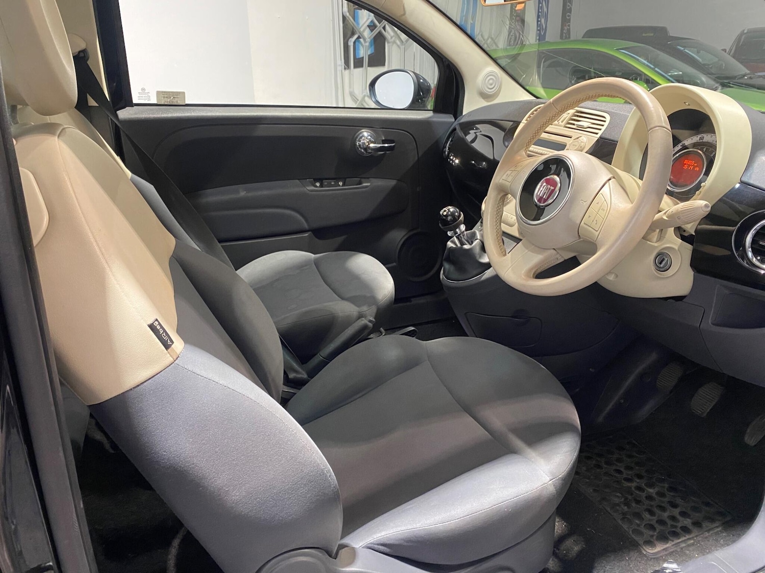 Used Fiat 500 2012 for sale - 76361228: Photo 3