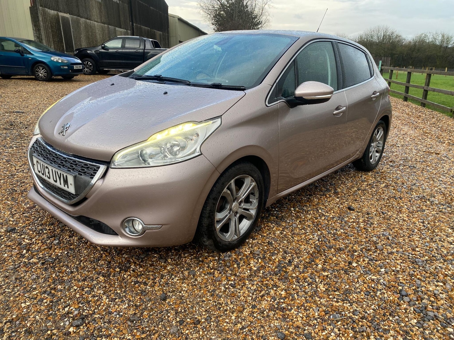 Used Peugeot 208 2013 for sale - 77468078: Photo 10