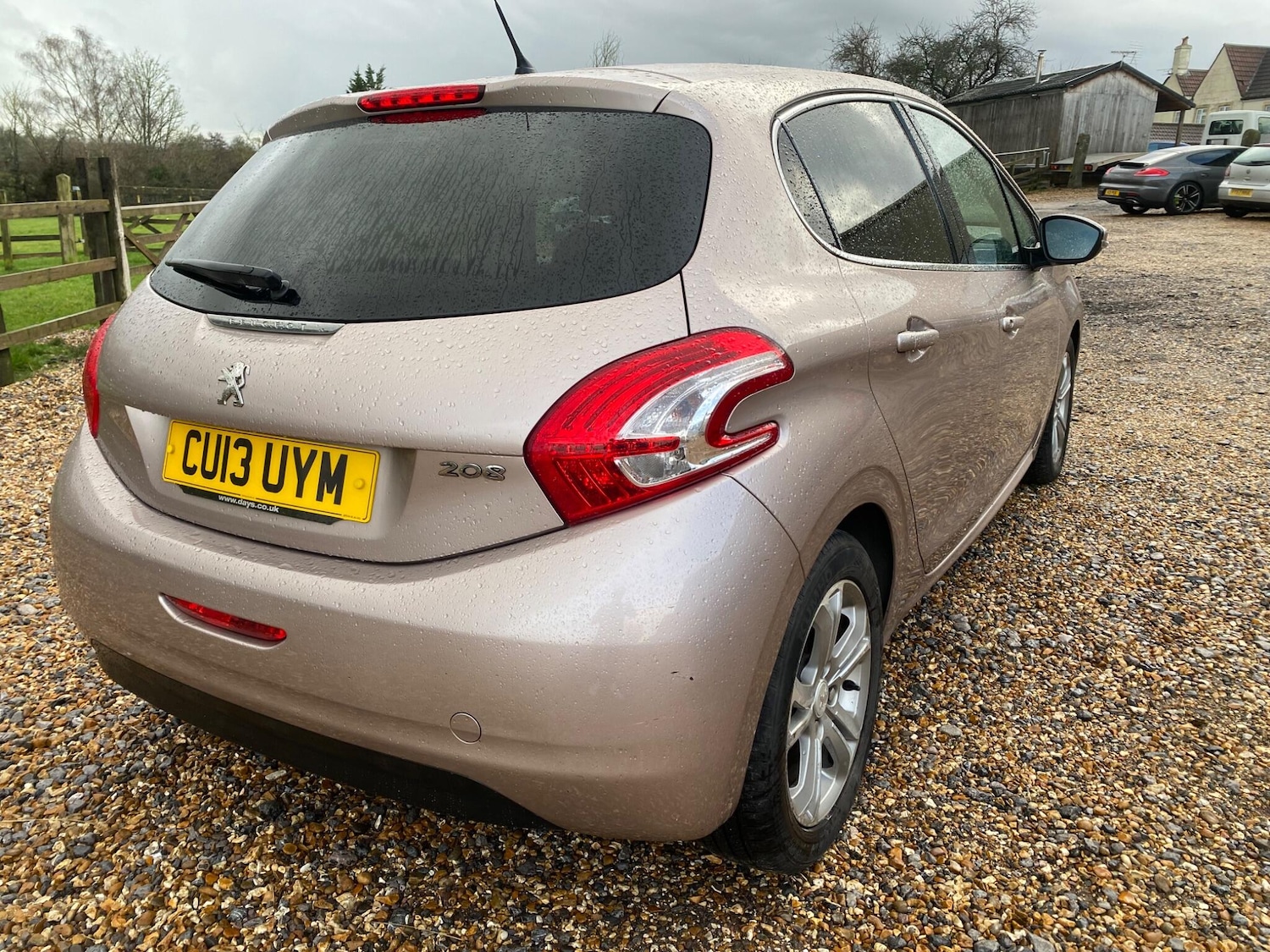 Used Peugeot 208 2013 for sale - 77468078: Photo 3