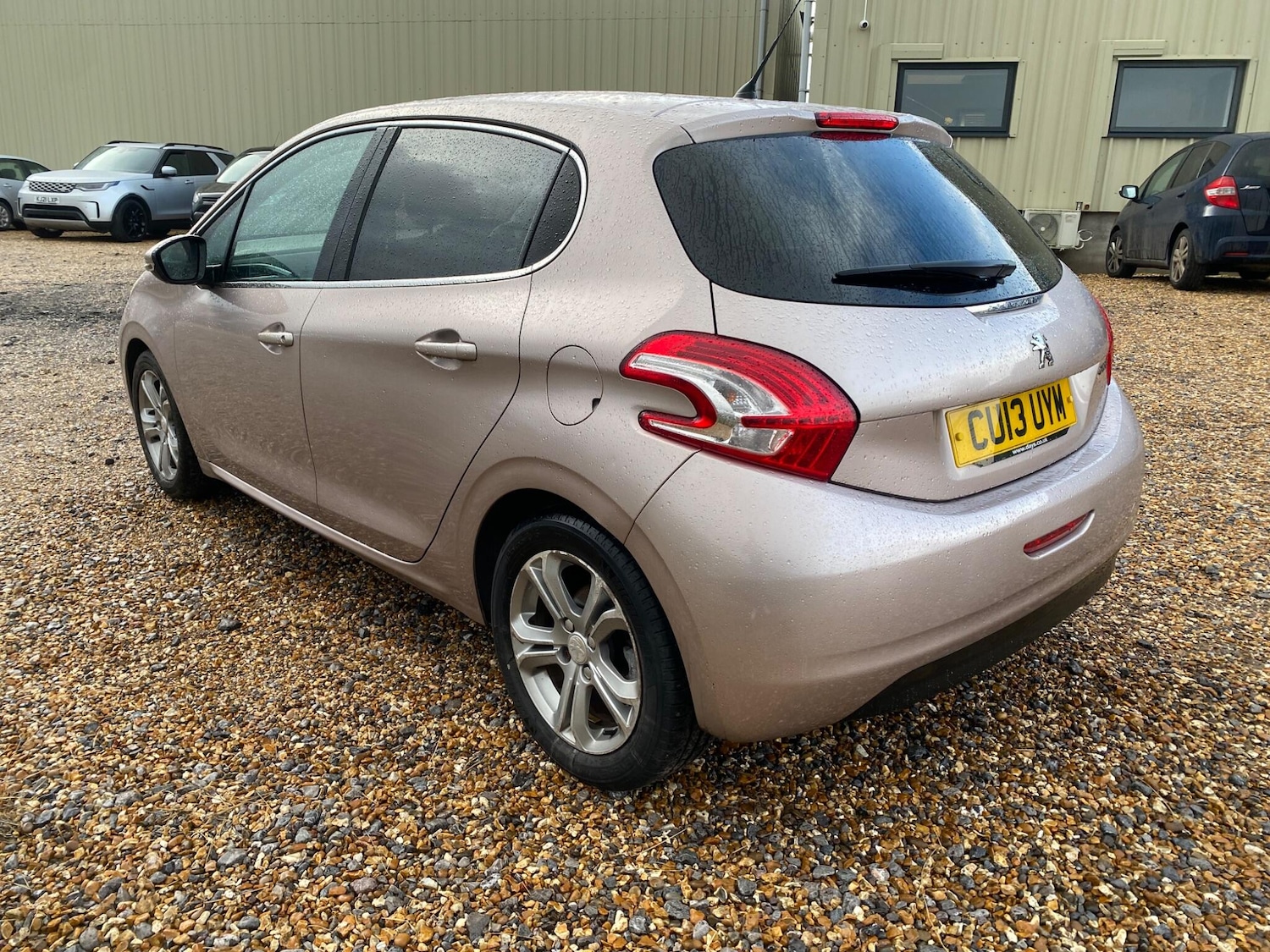 Used Peugeot 208 2013 for sale - 77468078: Photo 9