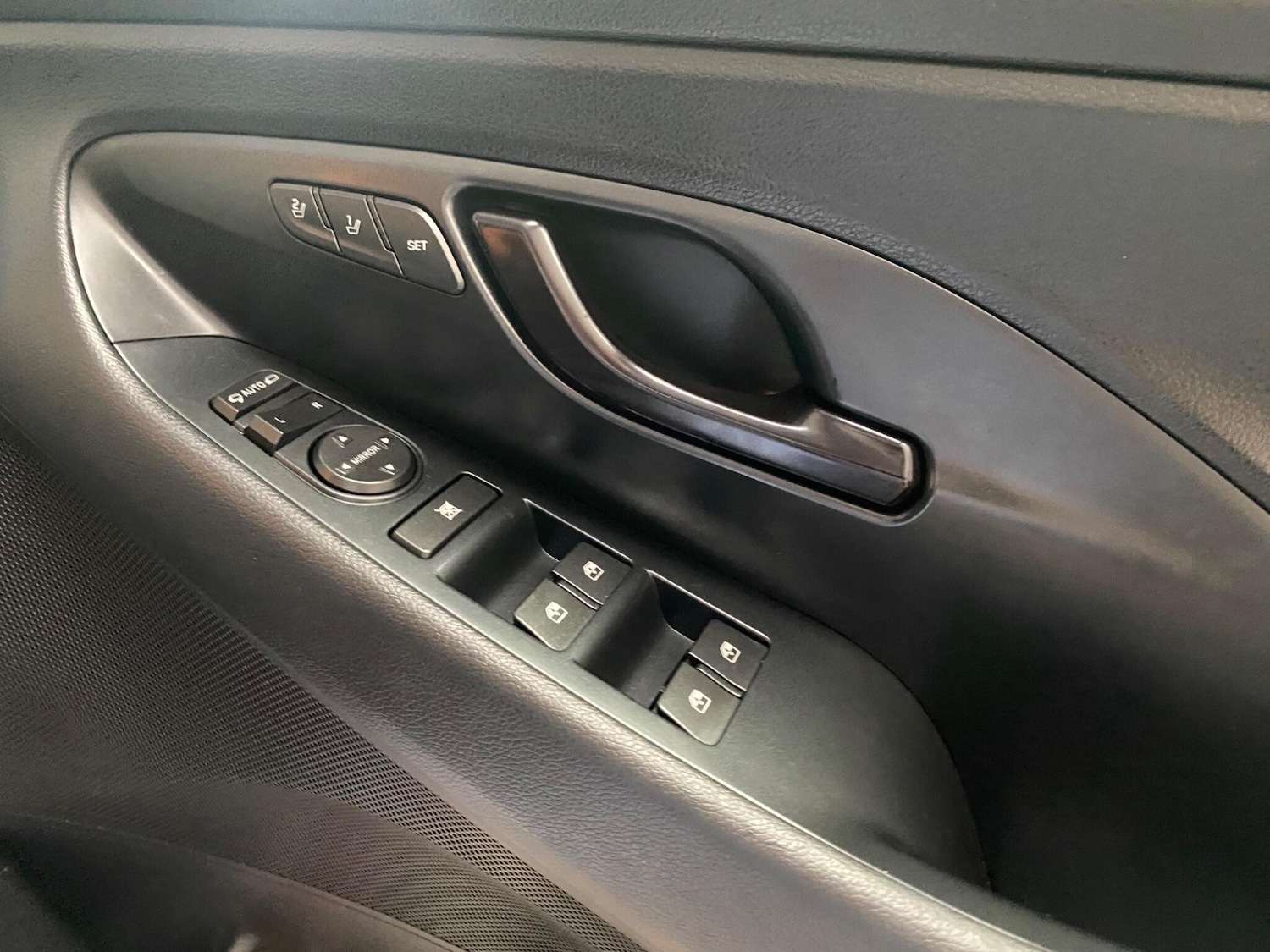 Used Hyundai i30 2017 for sale - 76423573: Photo 8