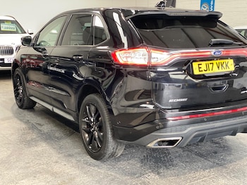 Used Ford Edge 2017 for sale - 76189240: Photo 3