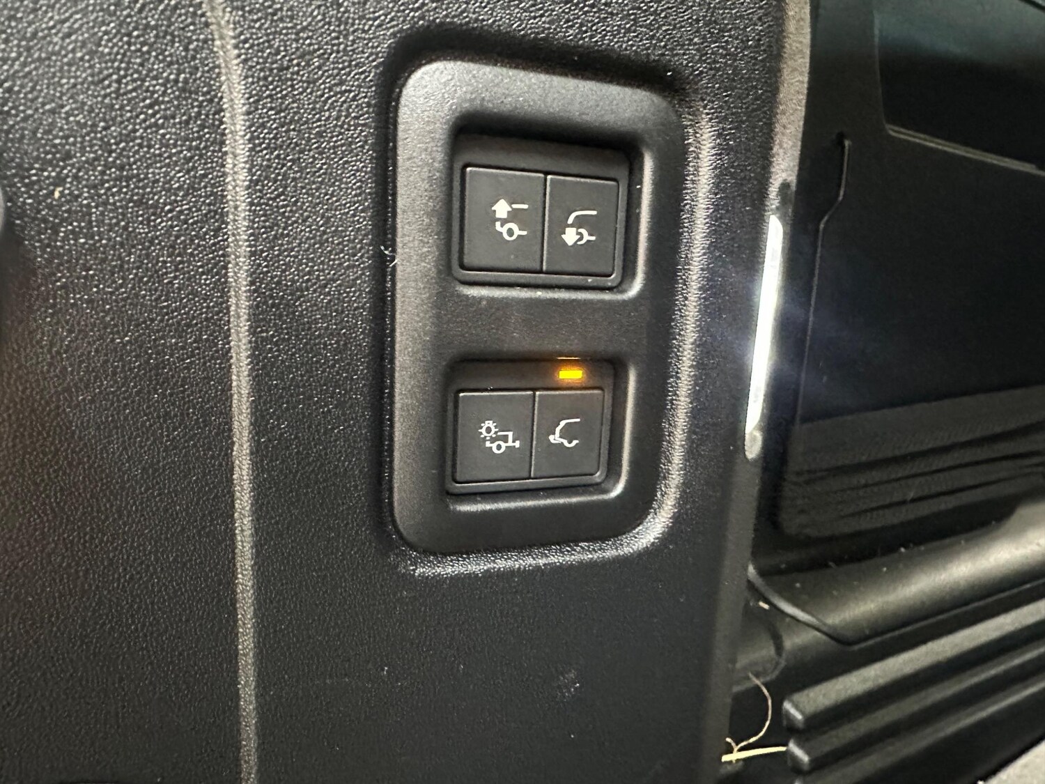 Used Land Rover Defender 110 for sale - 77479113: Photo 15