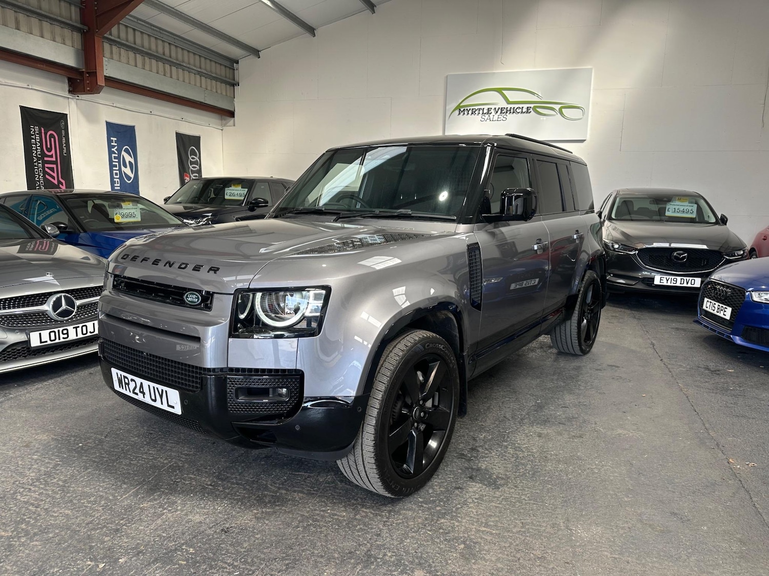 Used Land Rover Defender 110 for sale - 77479113: Photo 17