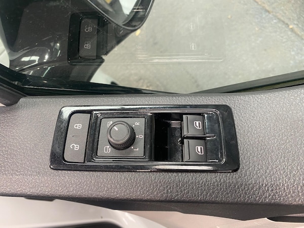 Used Volkswagen Transporter 2018 for sale - 76189228: Photo 8