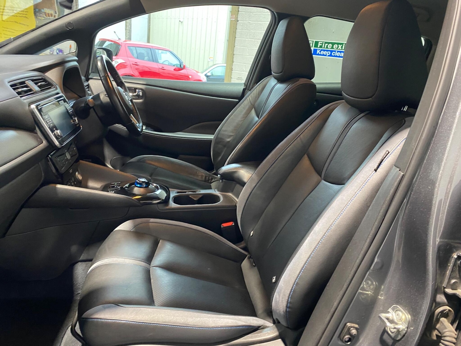 Used Nissan Leaf 2018 for sale - 76522058: Photo 11