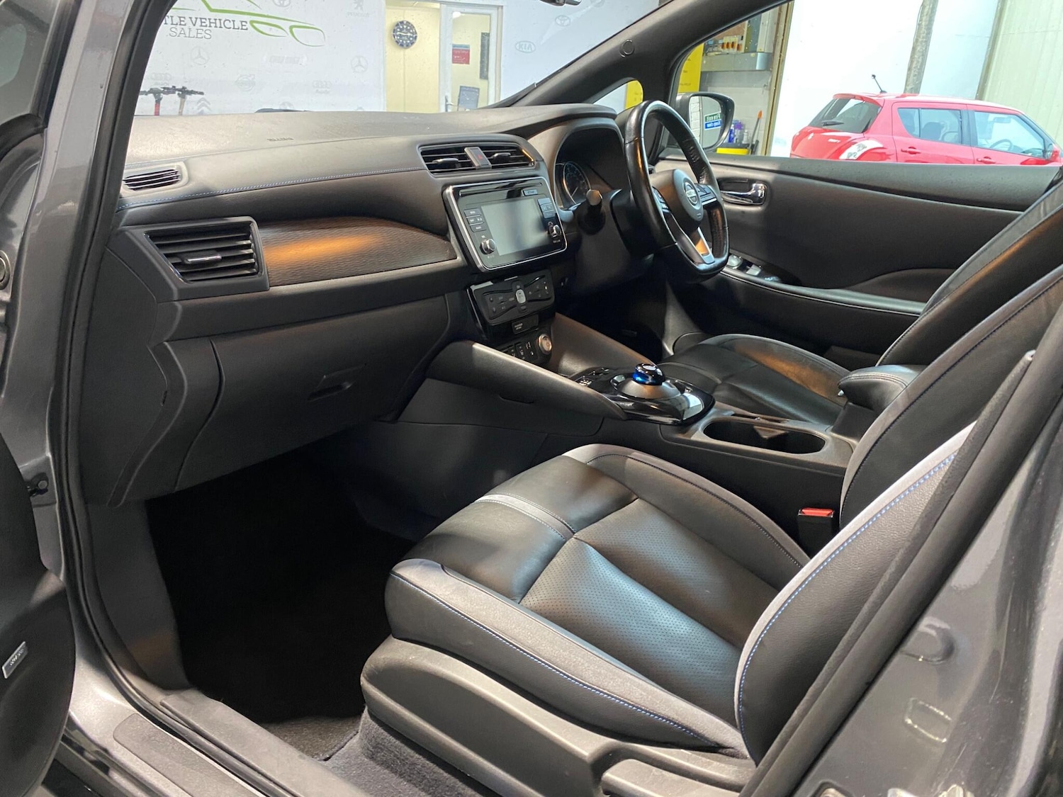 Used Nissan Leaf 2018 for sale - 76522058: Photo 14