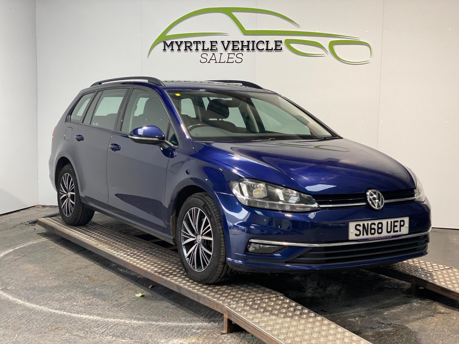 Used Volkswagen Golf 2018 for sale - 76824713: Photo 1