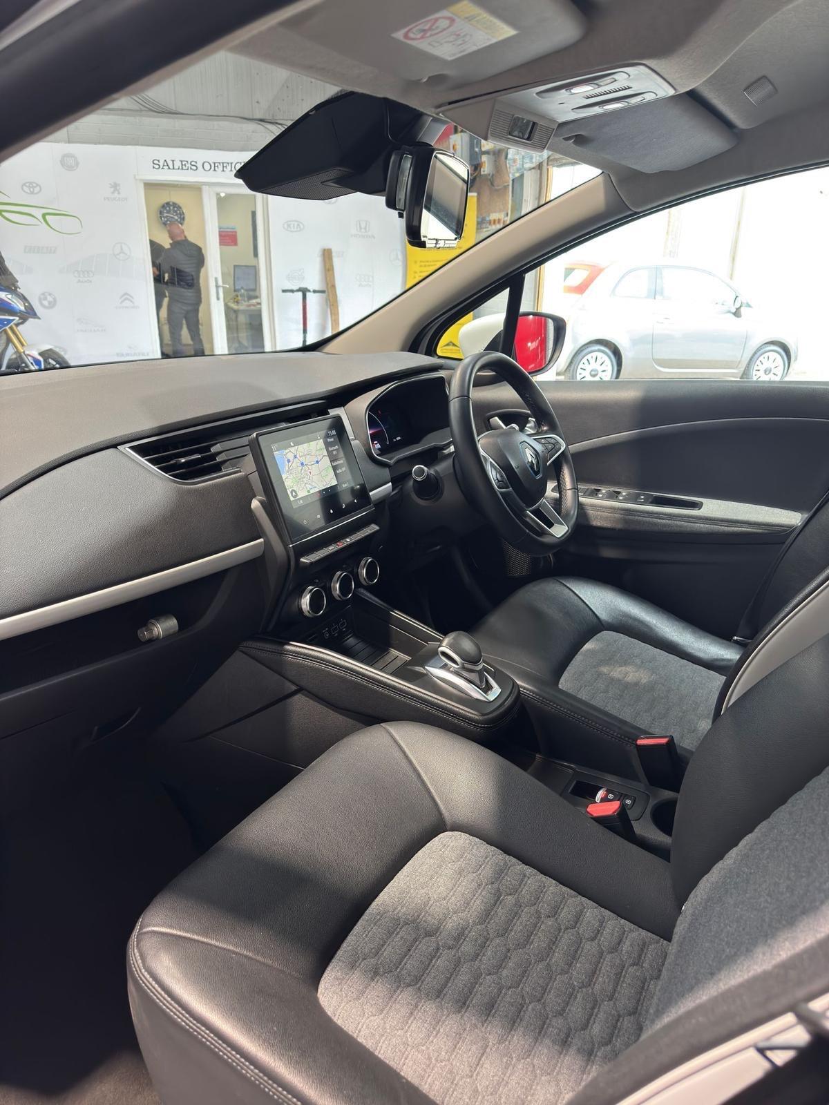 Used Renault Zoe 2021 for sale - 76188757: Photo 4