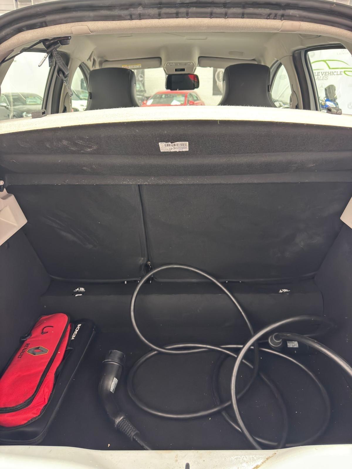 Used Renault Zoe 2021 for sale - 76188757: Photo 6