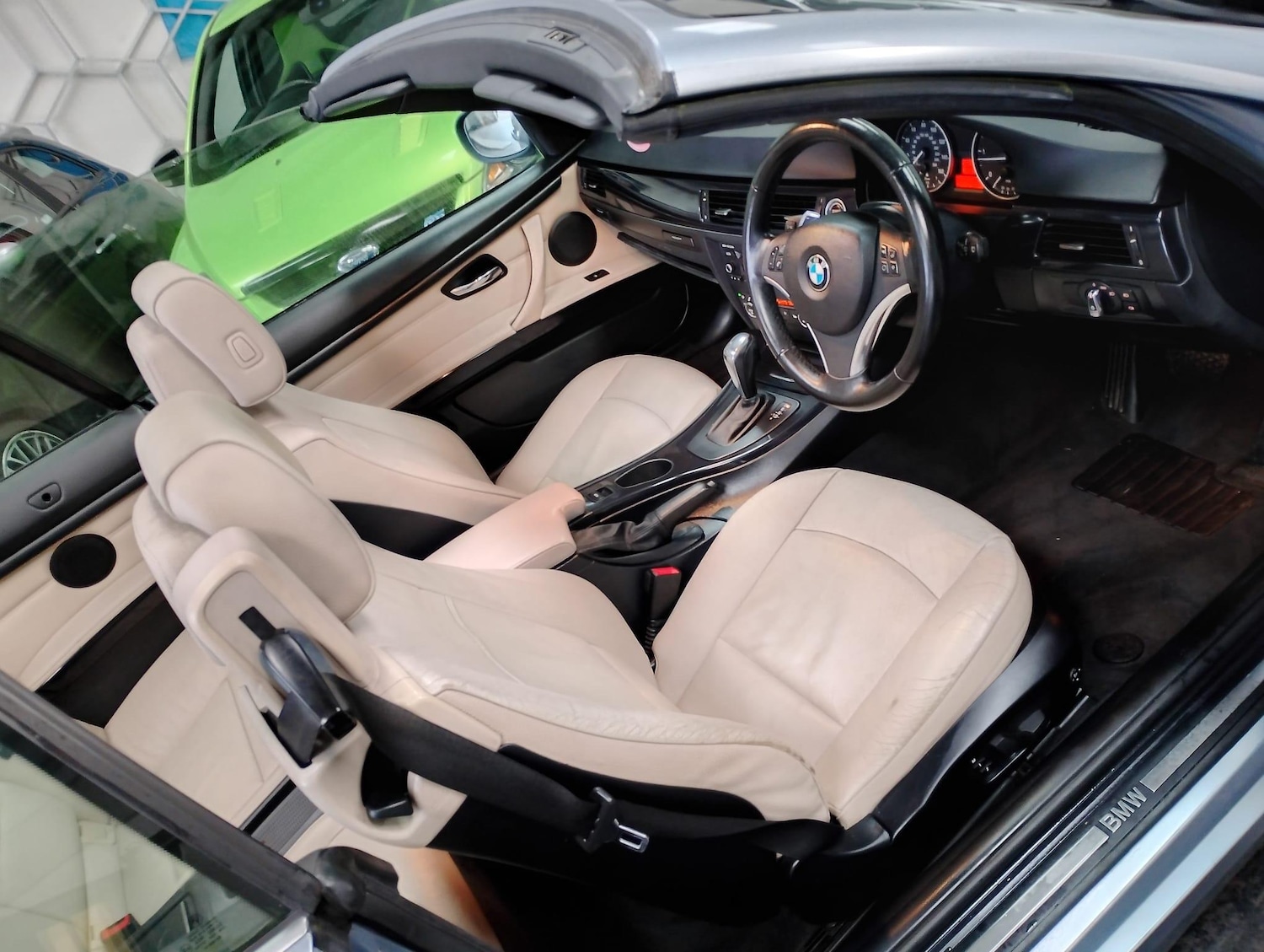 Used BMW 3 Series 2011 for sale - 77646633: Photo 3