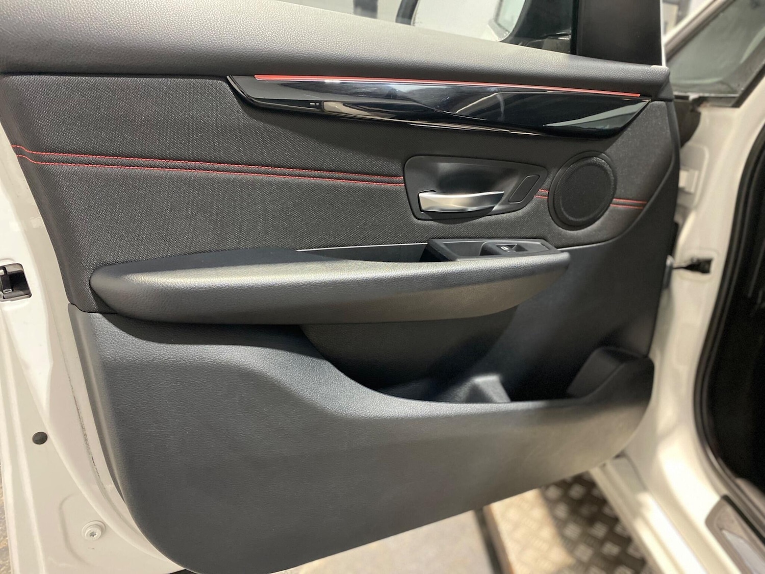 Used BMW 2 Series 2015 for sale - 76991749: Photo 9