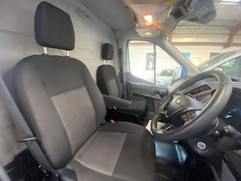 Used Ford Transit 2019 for sale - 79464230: Photo