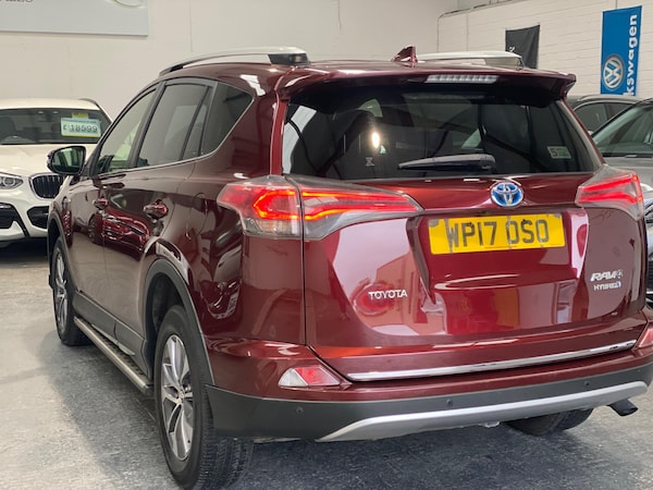 Used Toyota RAV4 2017 for sale - 76251430: Photo 2