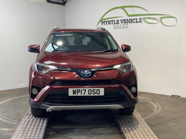 Used Toyota RAV4 2017 for sale - 76251430: Photo 4
