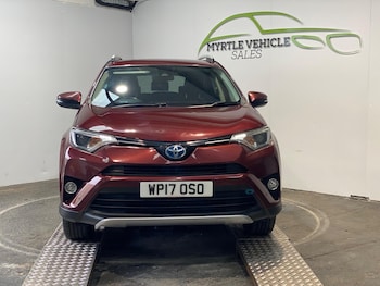 Used Toyota RAV4 2017 for sale - 76251430: Photo 4