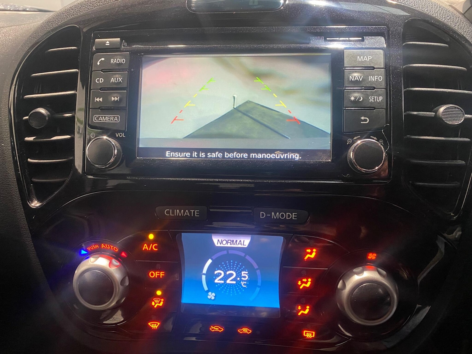 Used Nissan Juke 2014 for sale - 77387574: Photo 2