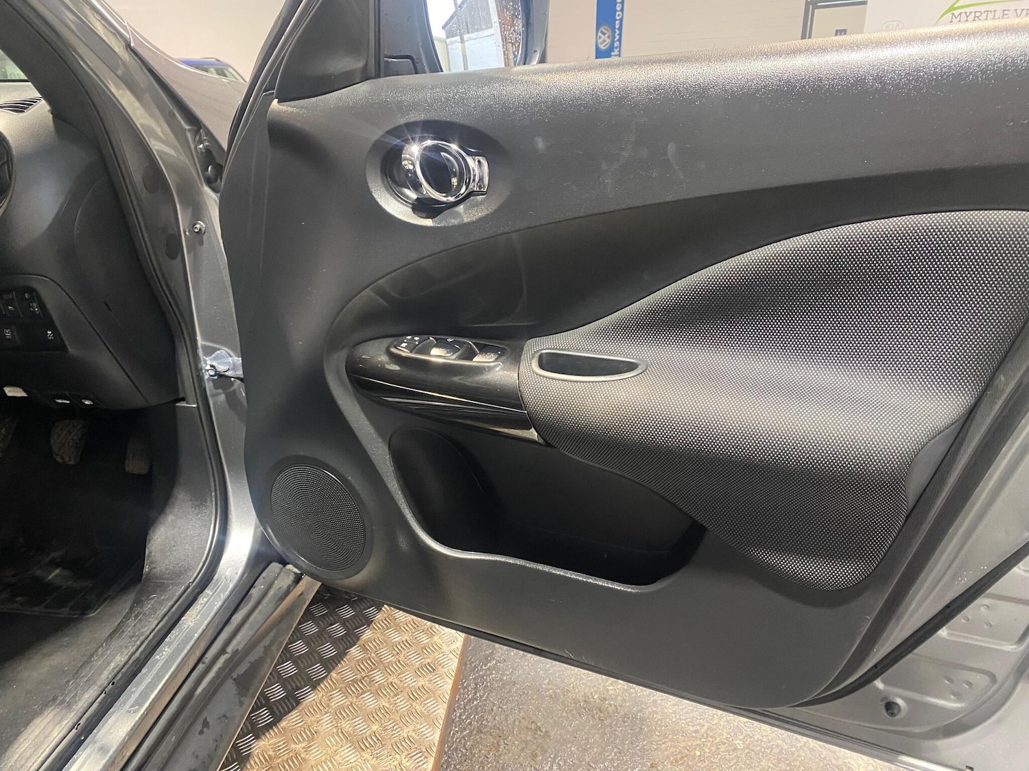 Used Nissan Juke 2014 for sale - 77387574: Photo 4