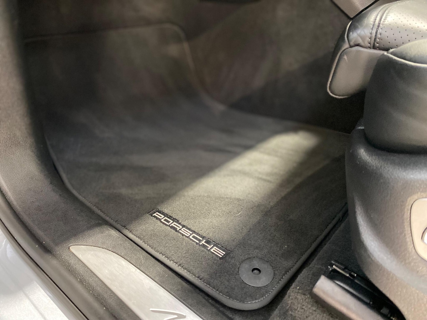 Used Porsche Macan 2017 for sale - 76659214: Photo 11