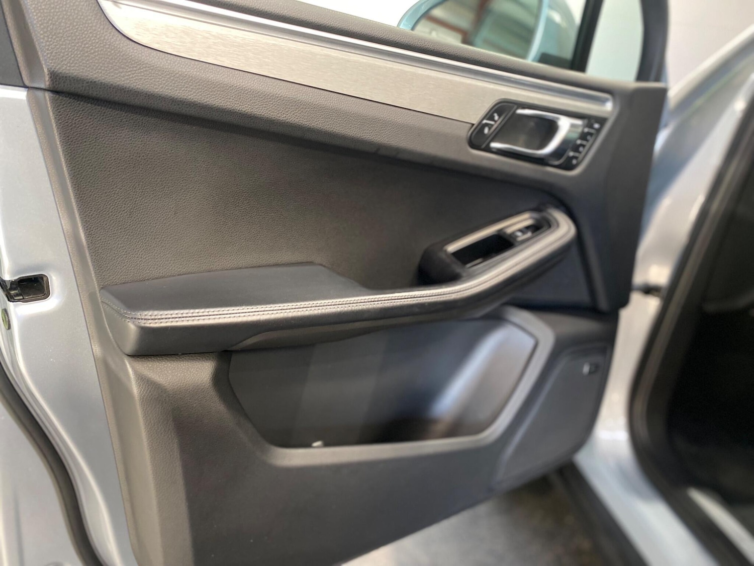 Used Porsche Macan 2017 for sale - 76659214: Photo 15