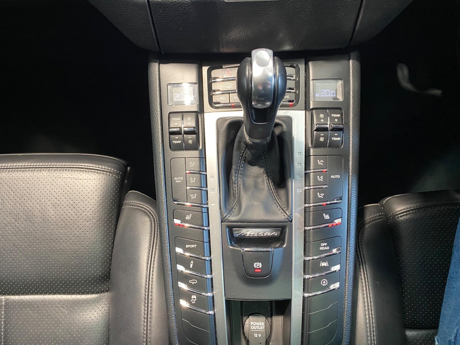 Used Porsche Macan 2017 for sale - 76659214: Photo 2