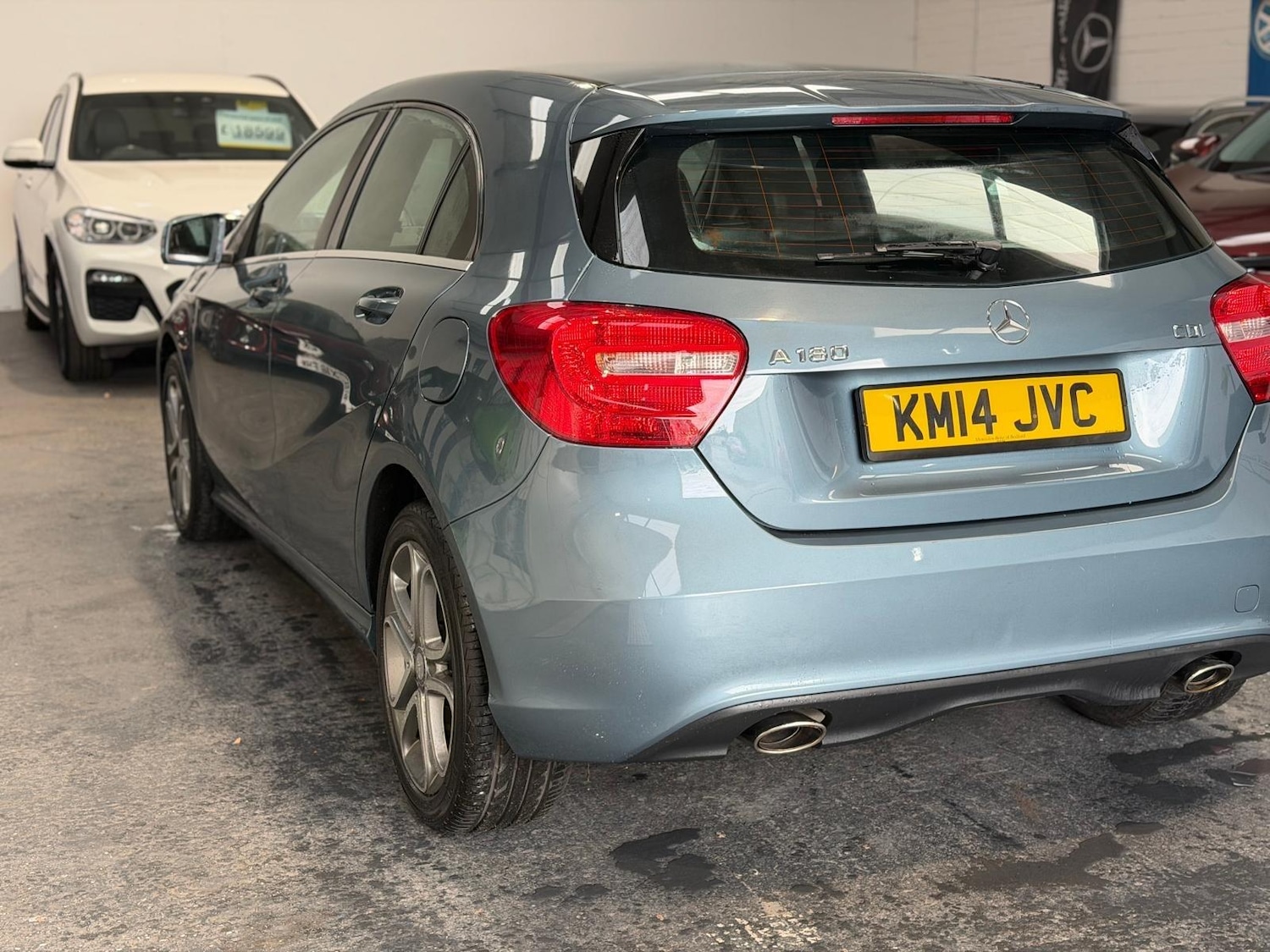 Used Mercedes-Benz A-Class 2014 for sale - 76371595: Photo 2