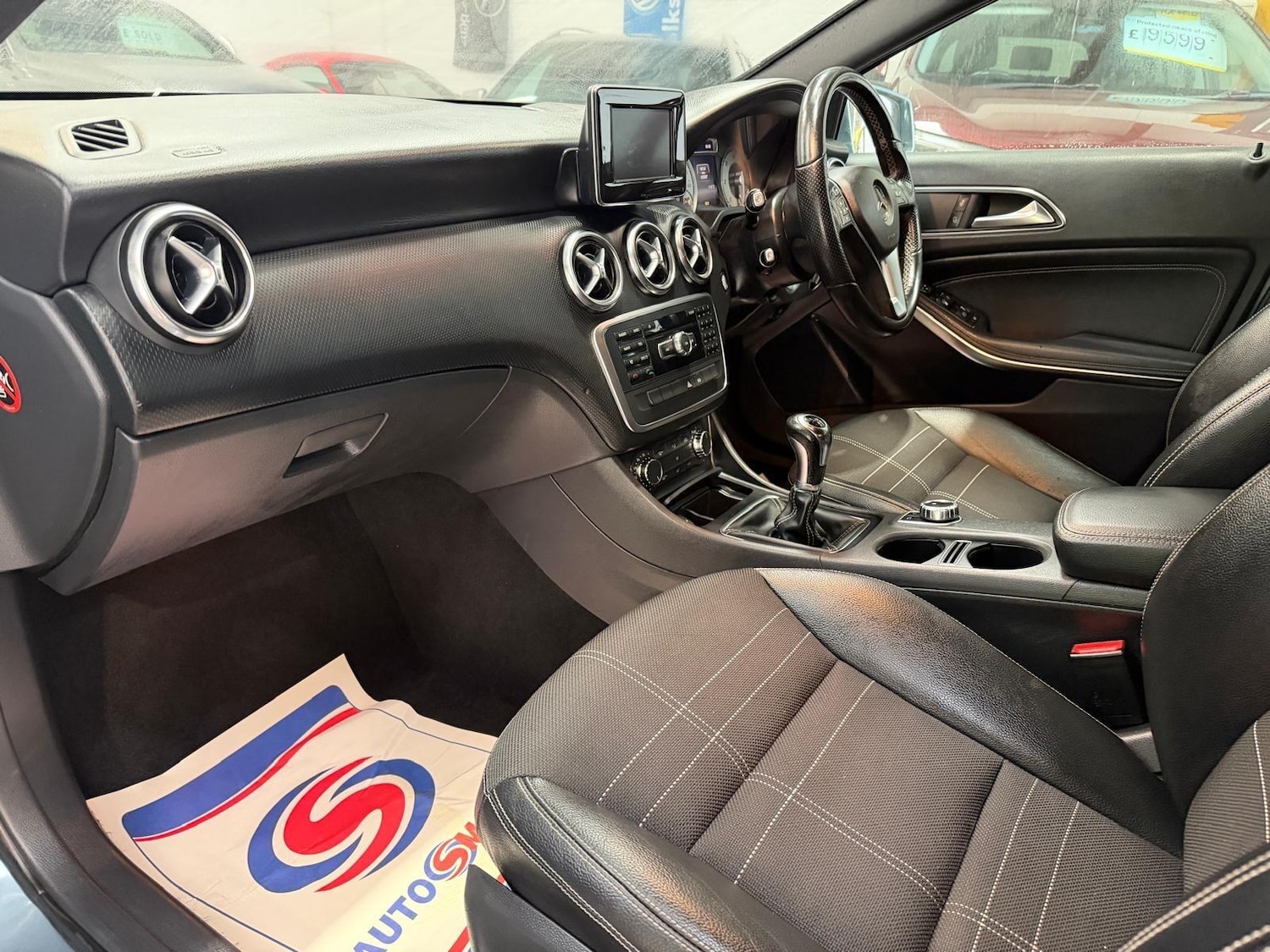 Used Mercedes-Benz A-Class 2014 for sale - 76371595: Photo 3