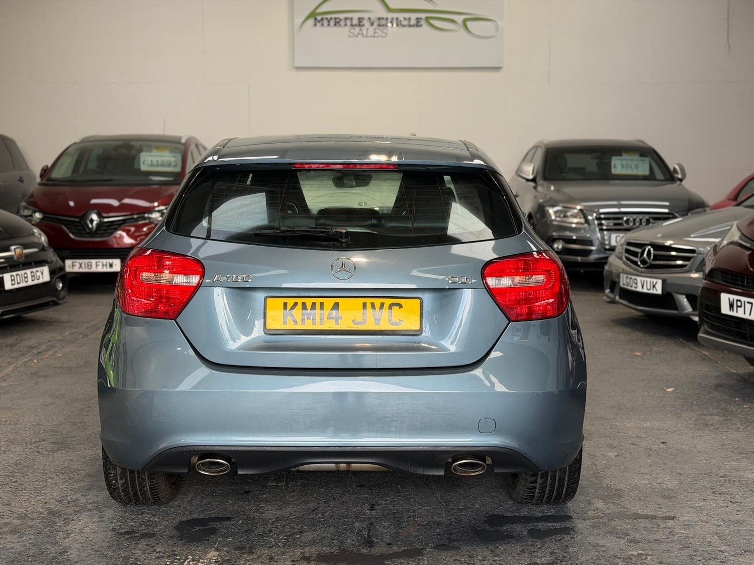 Used Mercedes-Benz A-Class 2014 for sale - 76371595: Photo 6