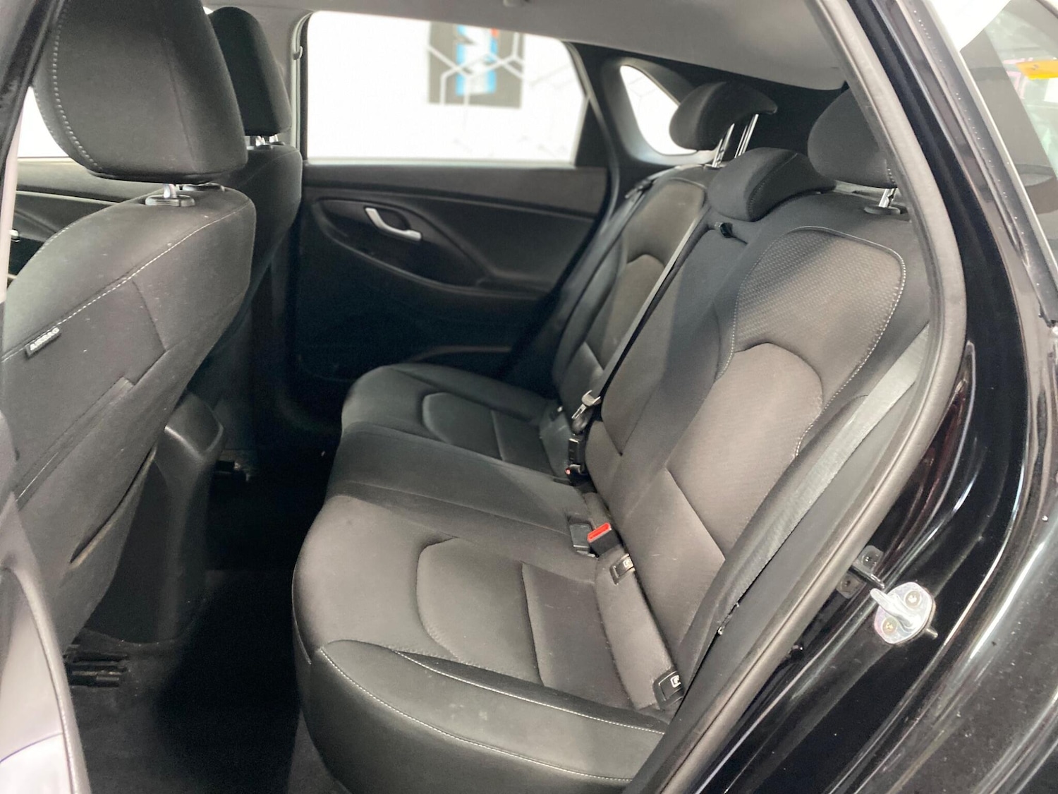 Used Hyundai i30 2017 for sale - 76433040: Photo 3