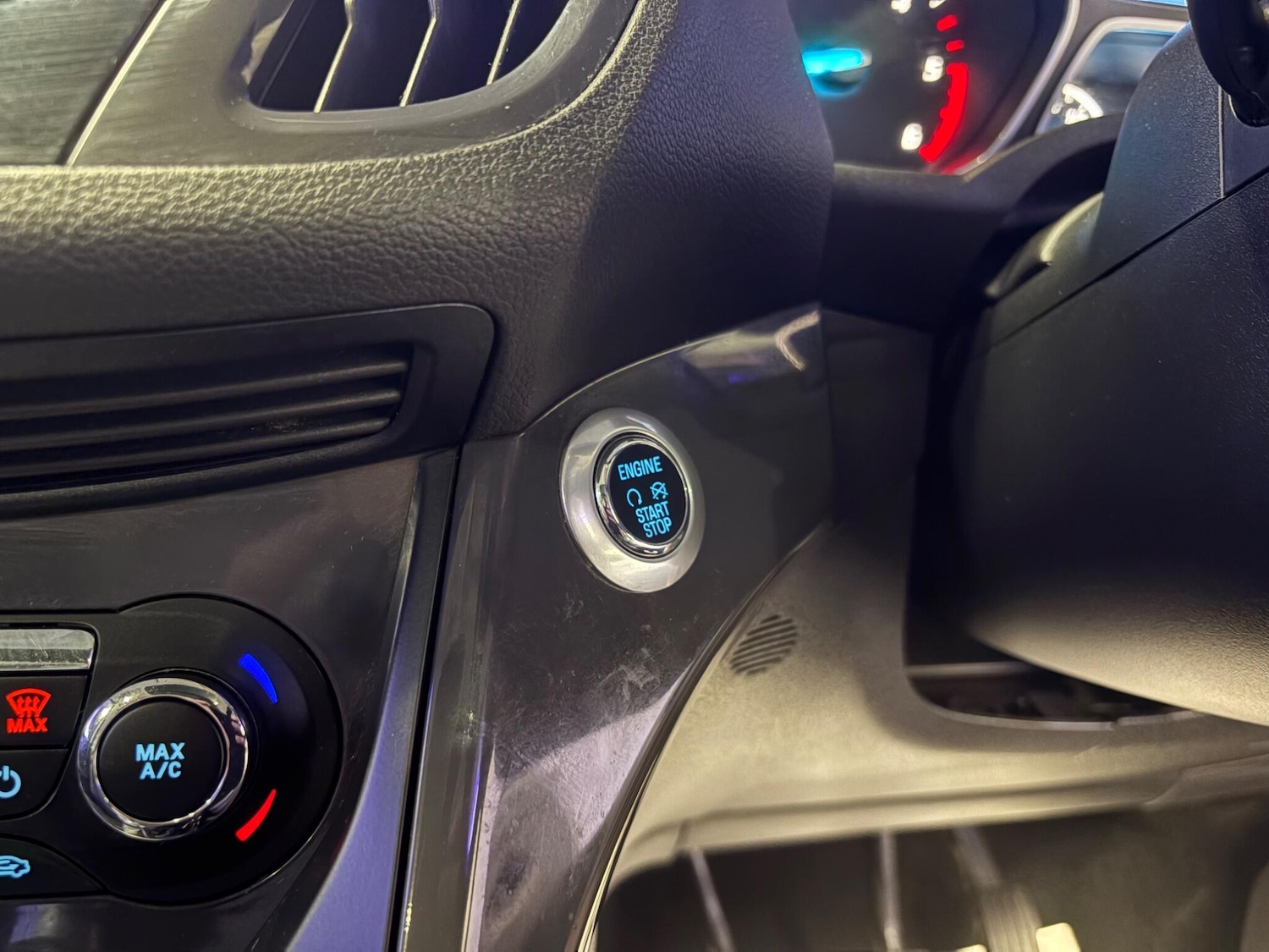 Used Ford Kuga for sale - 77028898: Photo 25