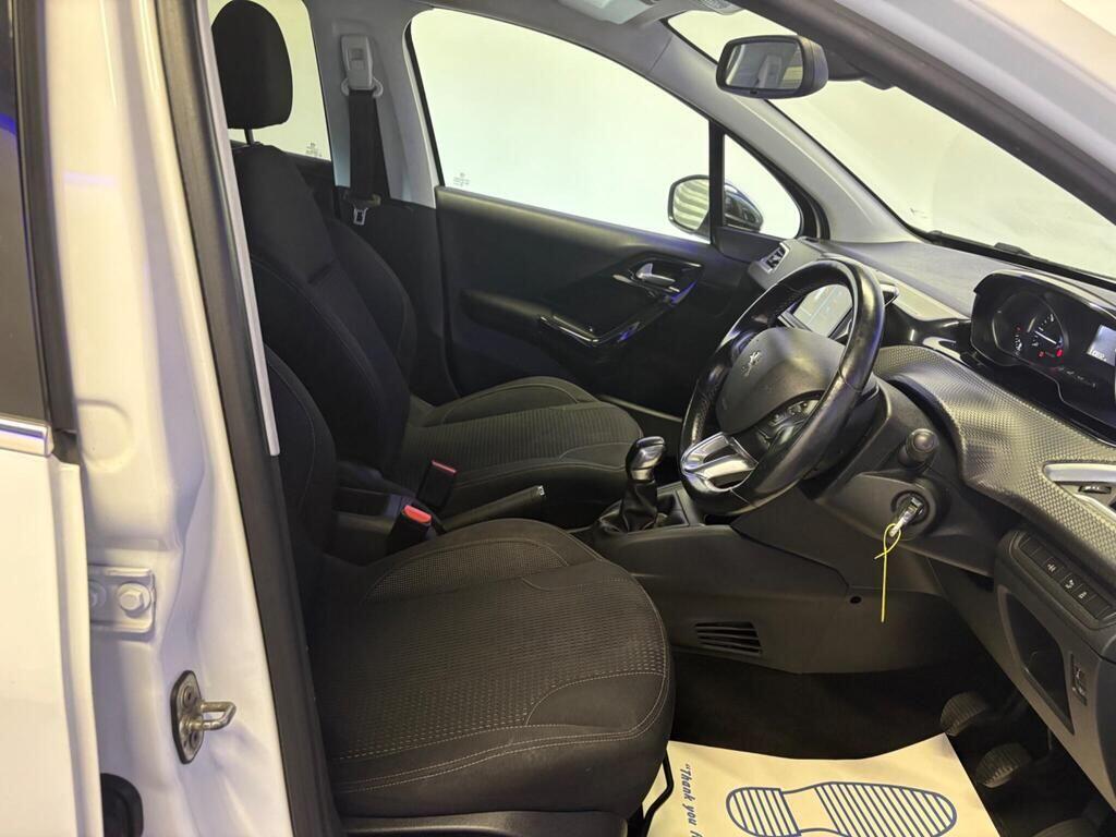 Used Peugeot 208 2017 for sale - 77025297: Photo 14