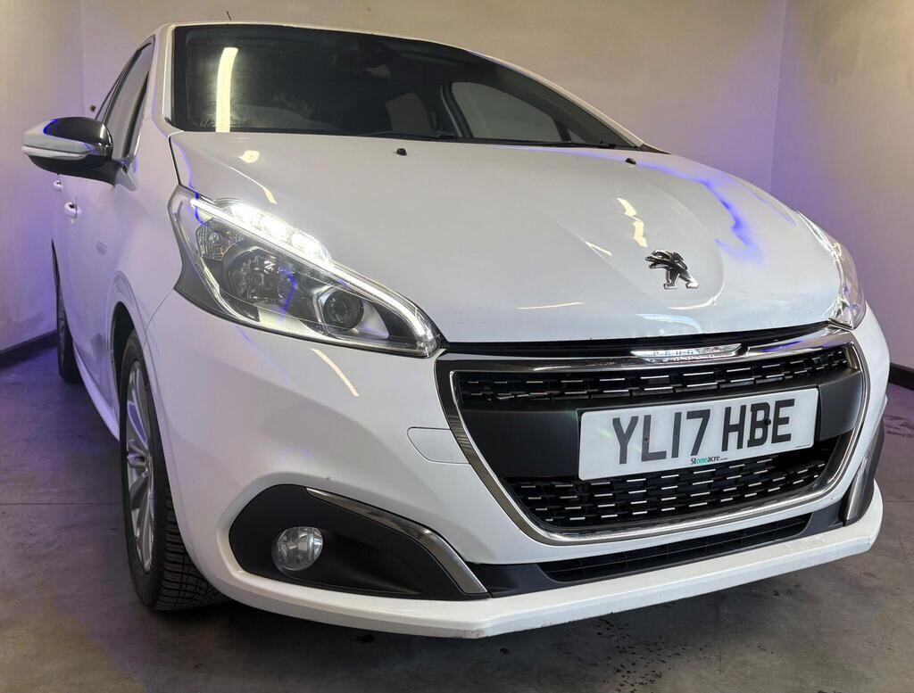 Used Peugeot 208 2017 for sale - 77025297: Photo 2
