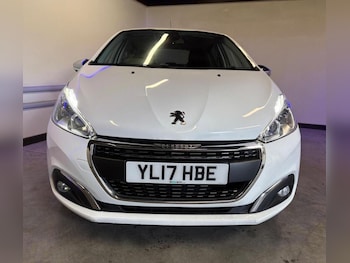 Used Peugeot 208 2017 for sale - 77025297: Photo