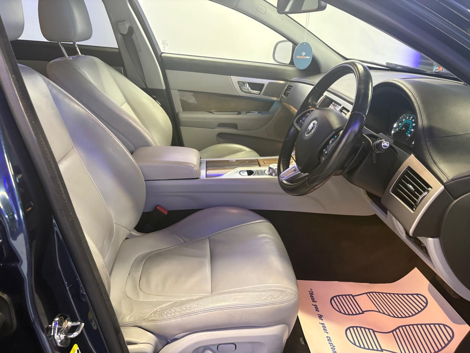 Used Jaguar XF 2013 for sale - 77025300: Photo 11